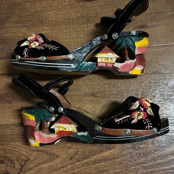 Vtg• 1940’s • Wooden • Carved • Black/ Red• Sandals • Size 6 • Philippines Shoes - Picture 8 of 13